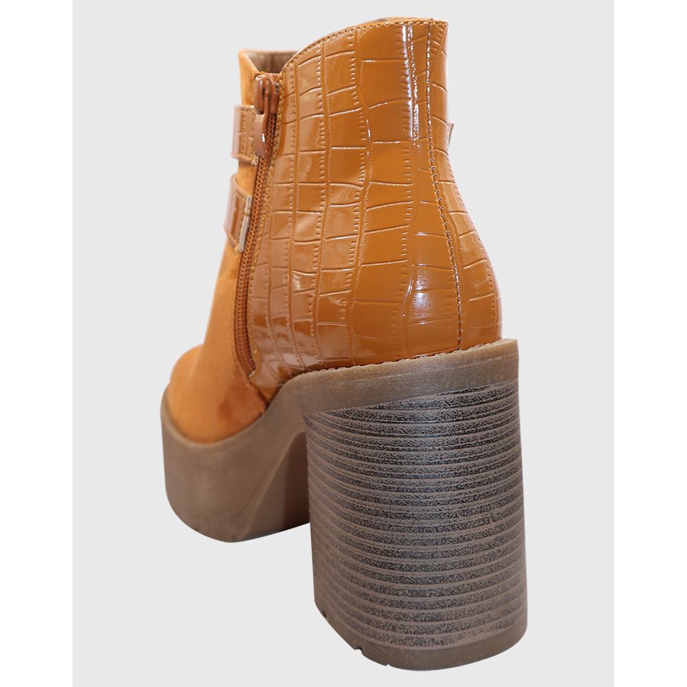 Botin Shunky Tachas Camel image number 2.0